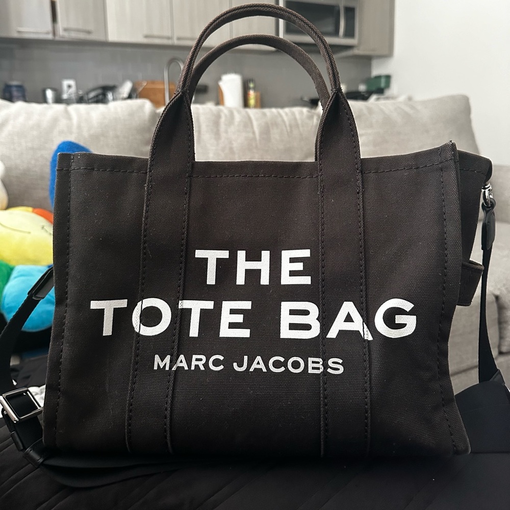 Marc Jacob’s Medium Tote Bag